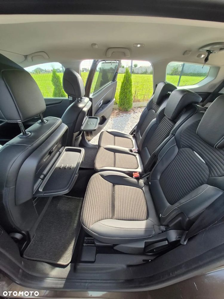 Renault Grand Scenic - 14