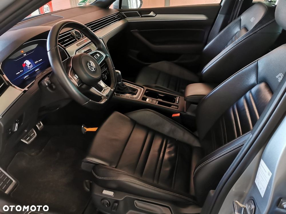 Volkswagen Passat 2.0 TDI SCR DSG - 11