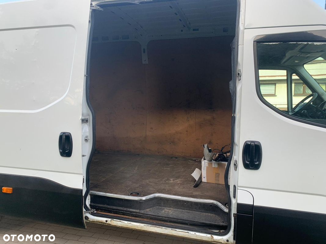 Iveco Daily - 33