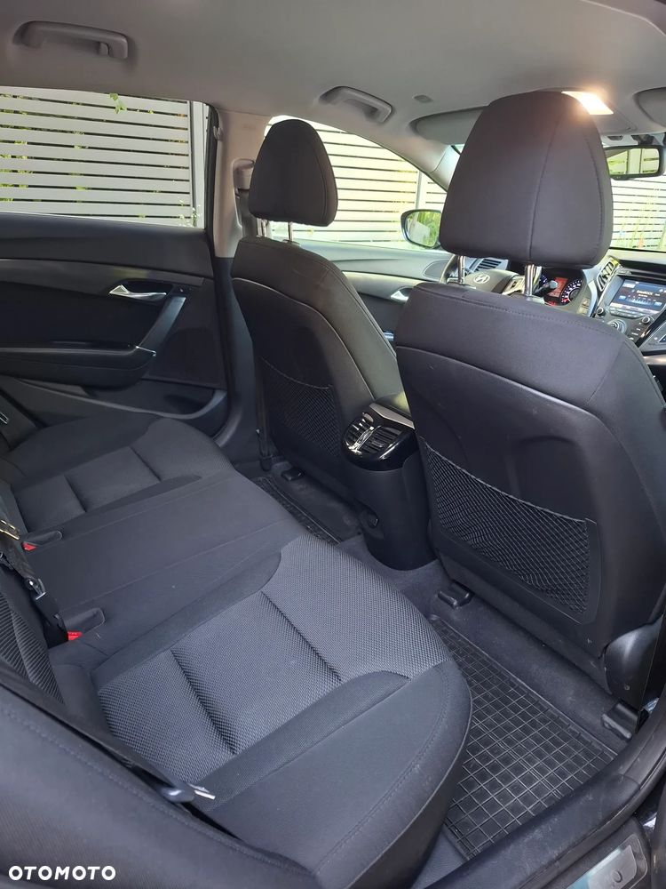 Hyundai i40 1.7 CRDi Comfort + - 13
