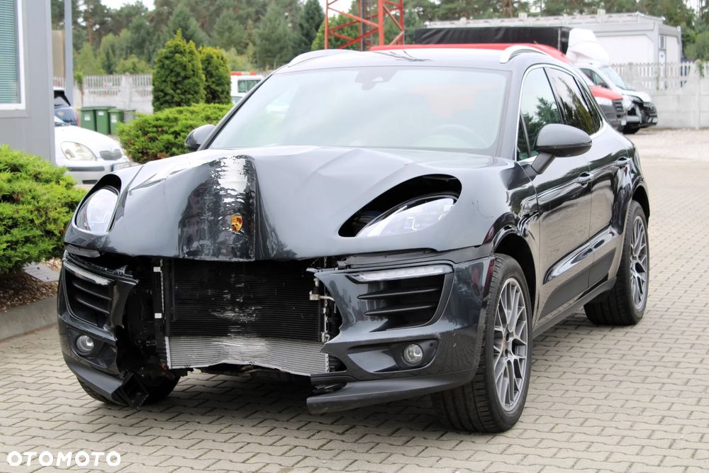 Porsche Macan - 2