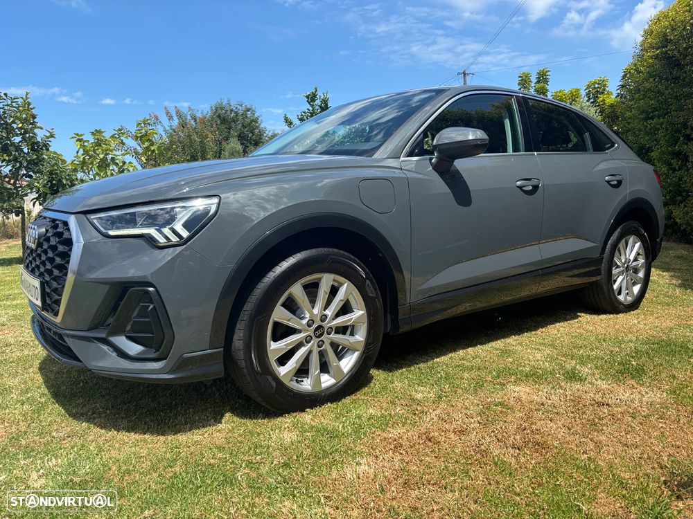 Audi Q3 45 TFSIe S tronic S line - 1