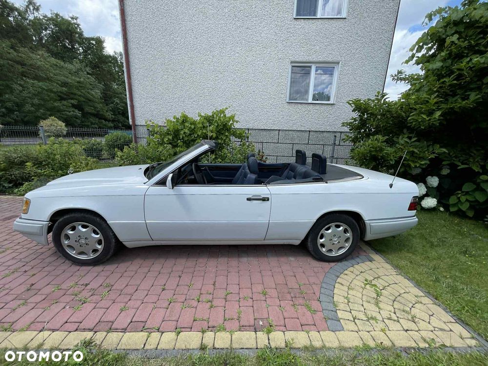 Mercedes-Benz Klasa E 320 - 7