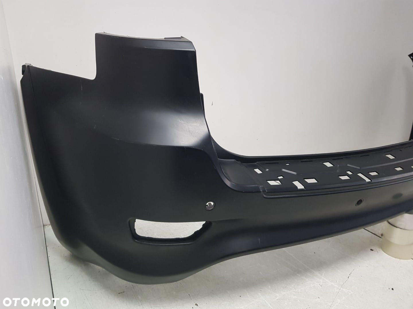 JEEP GRAND CHEROKEE WK2 LIFT SRT8 ZDERZAK TYŁ TYLNY NOWY ORYGINAŁ  465500 - 4