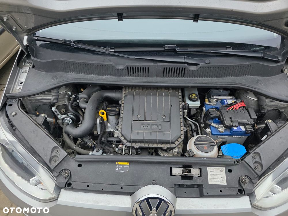Volkswagen up! move - 10