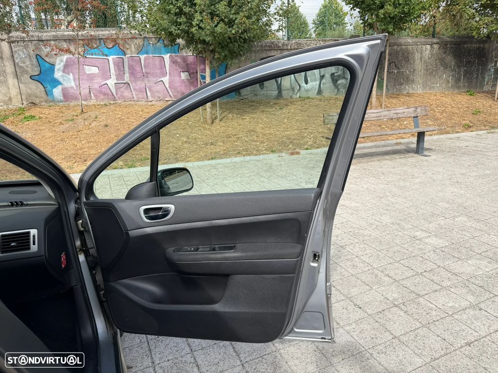 Peugeot 307 1.4 HDi Premium - 27