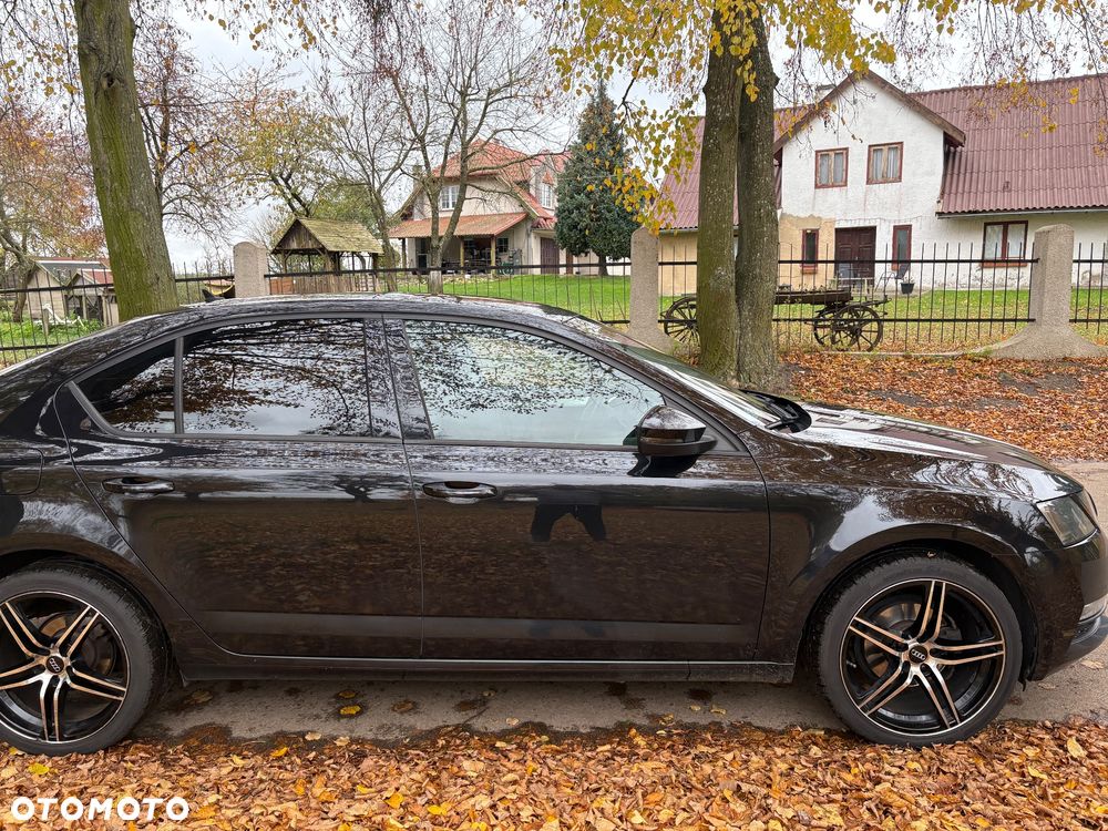 Skoda Octavia 1.6 TDI Ambition - 8