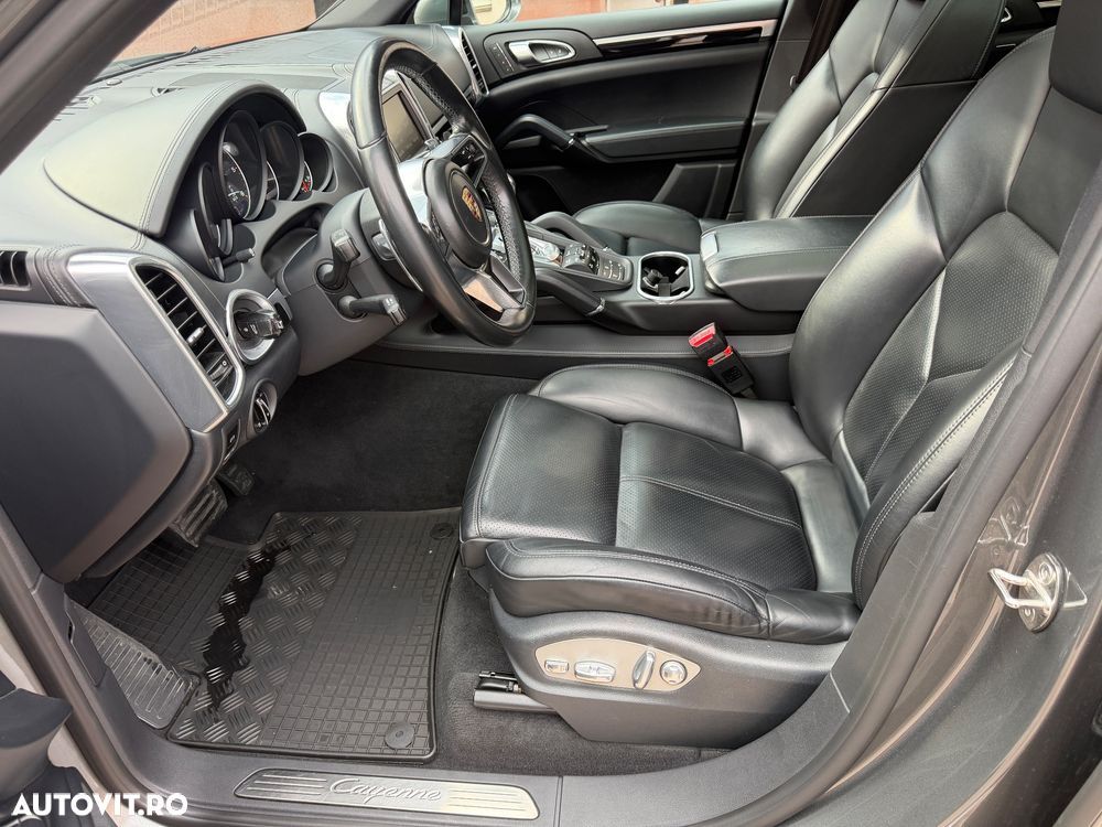 Porsche Cayenne Platinum Edition - 29