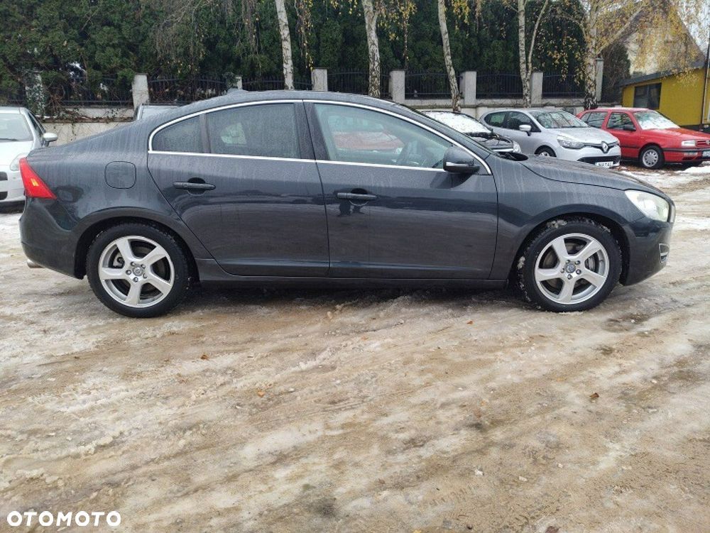Volvo S60 - 11