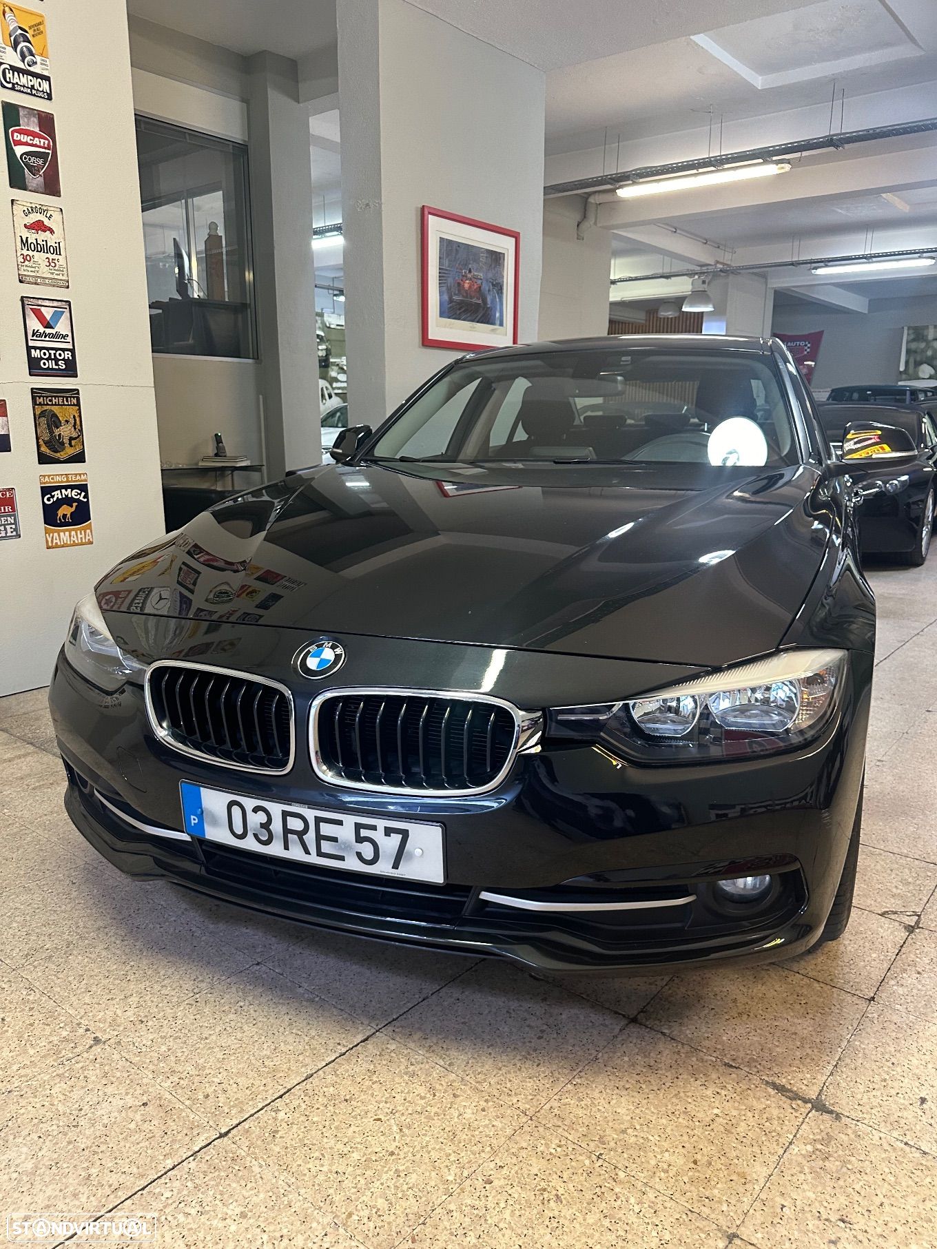 BMW 318 d Line Sport - 1