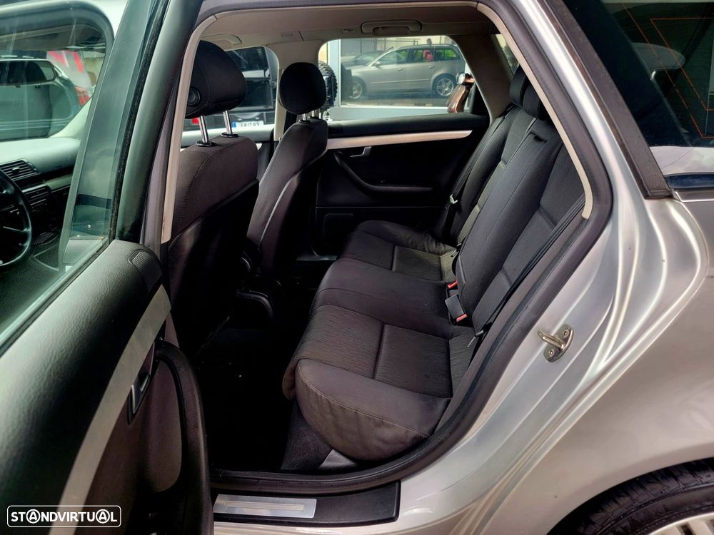 Audi A4 Avant 2.0 TDi S-line - 9