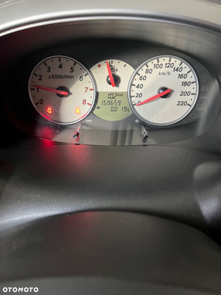 Nissan Micra 1.6 - 9