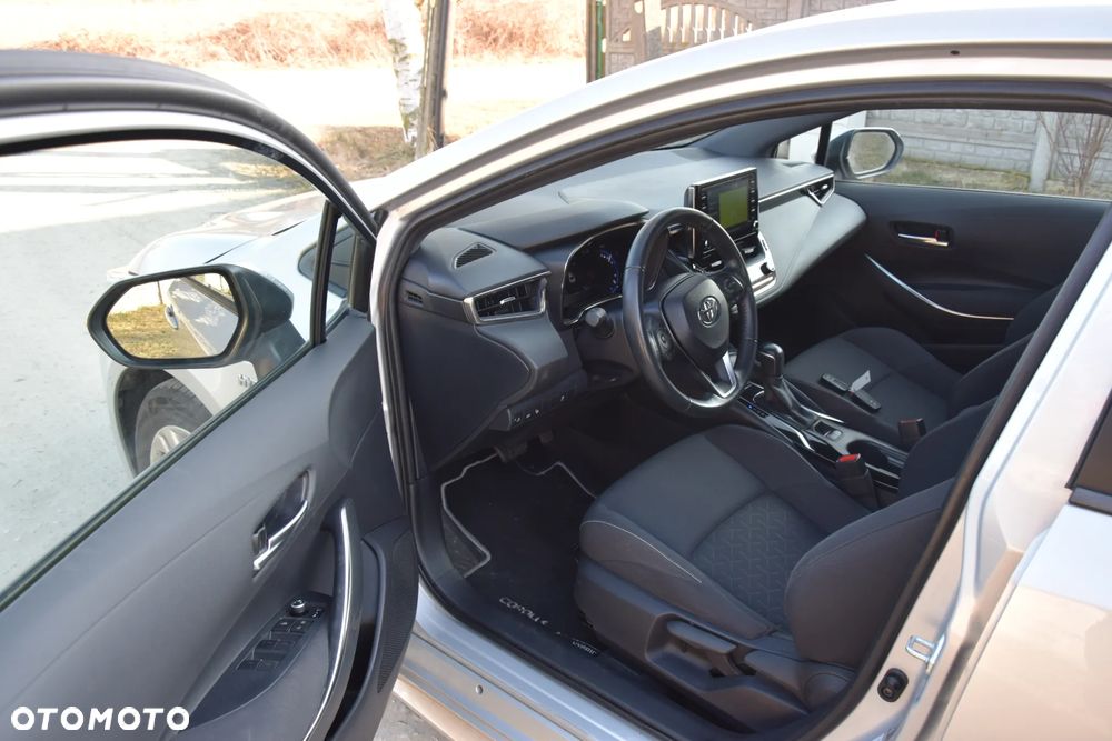 Toyota Corolla 1.8 Business Edition - 11