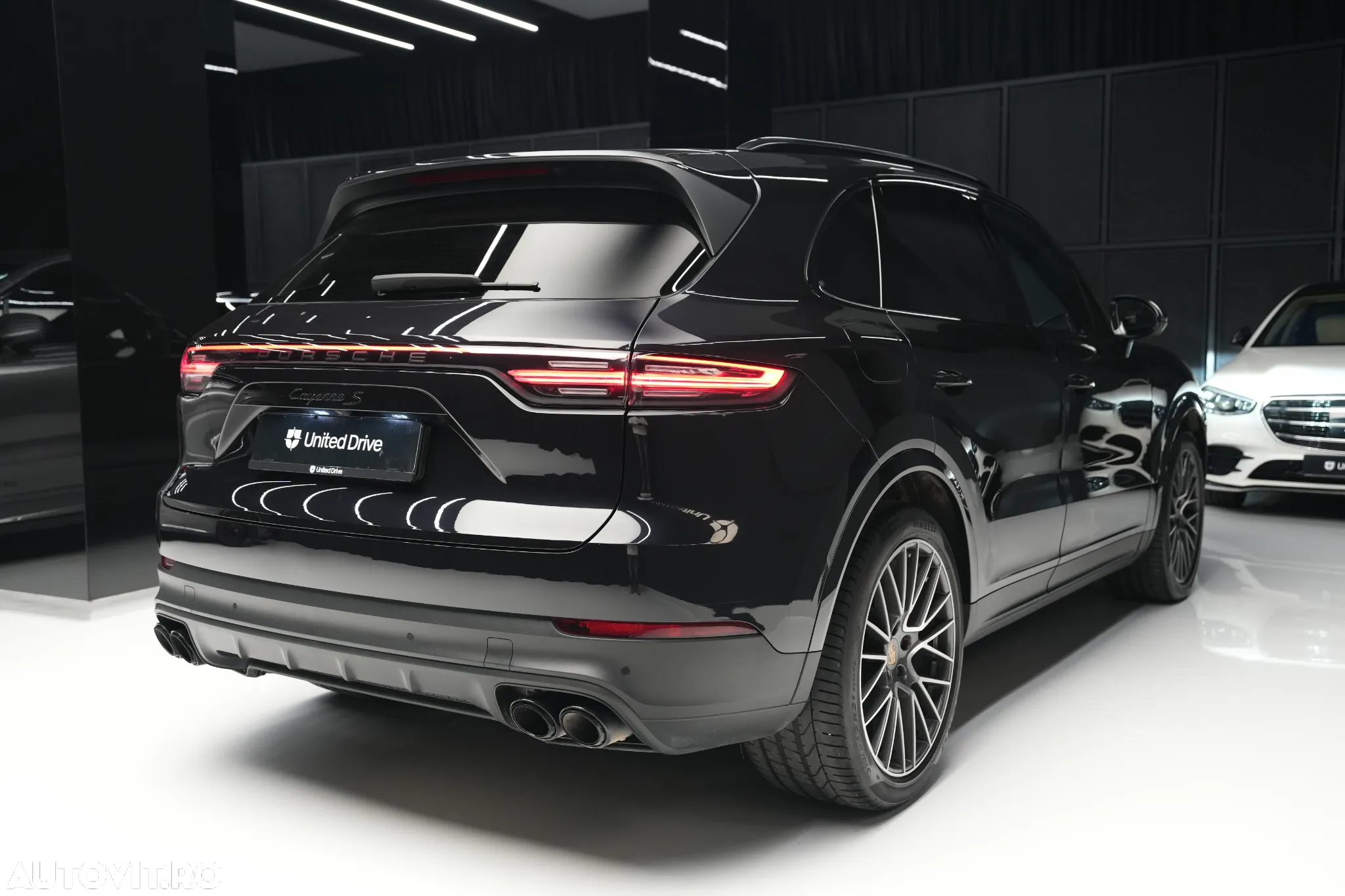 Porsche Cayenne S - 21