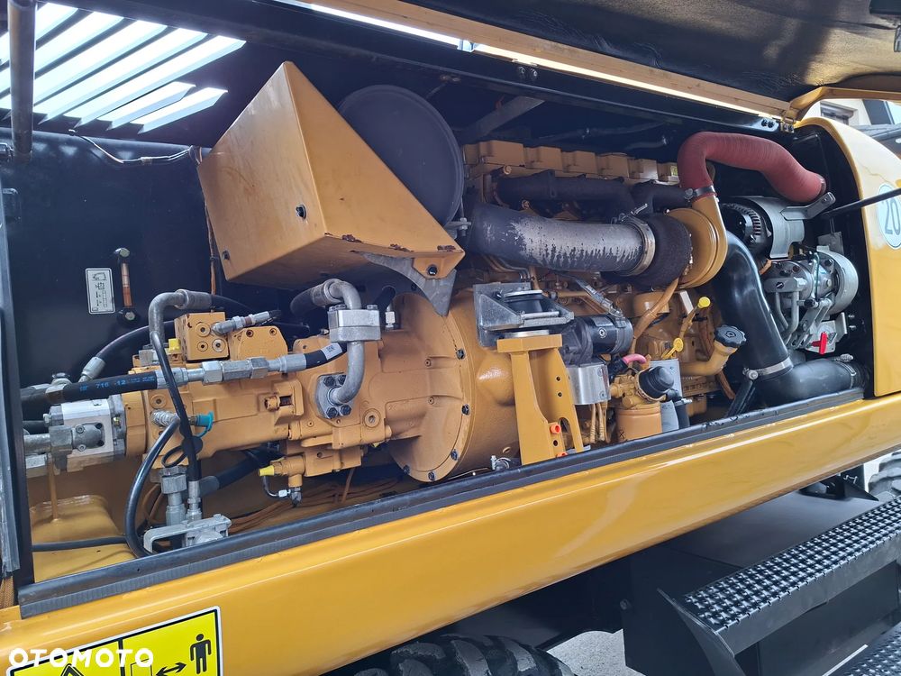 Caterpillar CAT M 318 D - 19