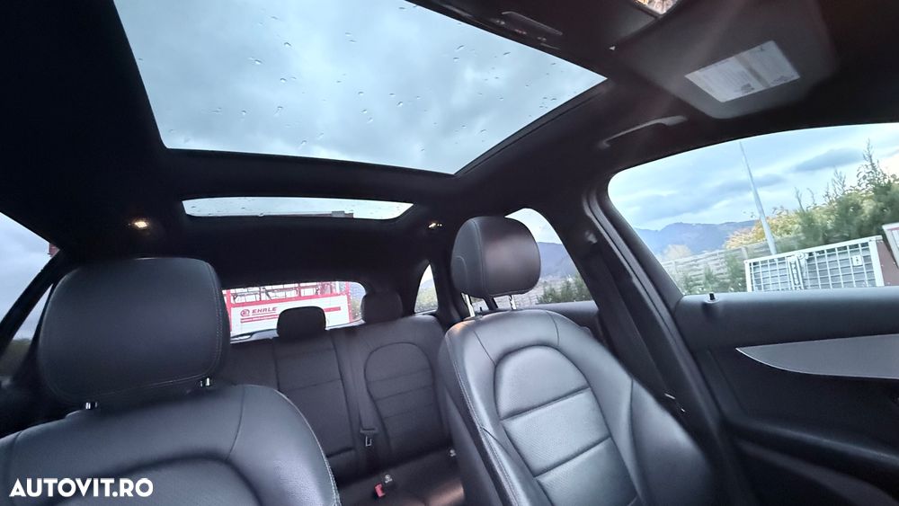 Mercedes-Benz GLC 300 4MATIC - 23
