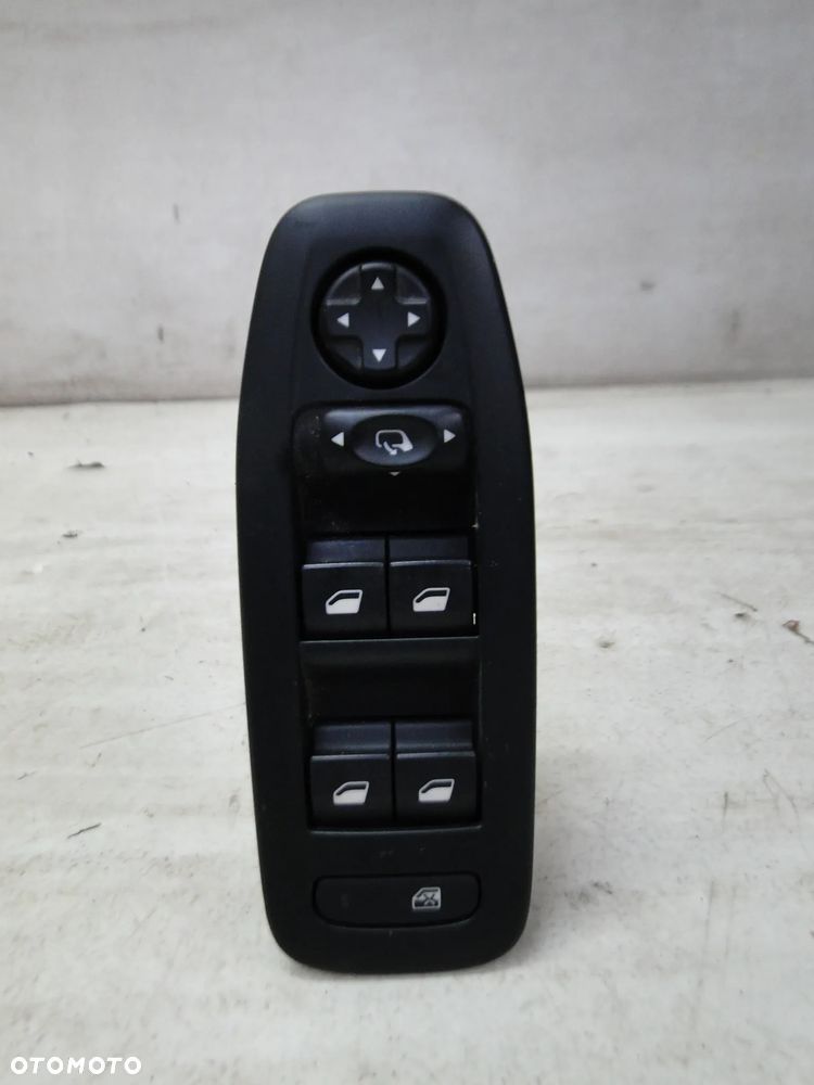 PEUGEOT 2008 I PRZEŁĄCZNIK PANEL SZYB LEWY PRZÓD PRZEDNI EUROPA