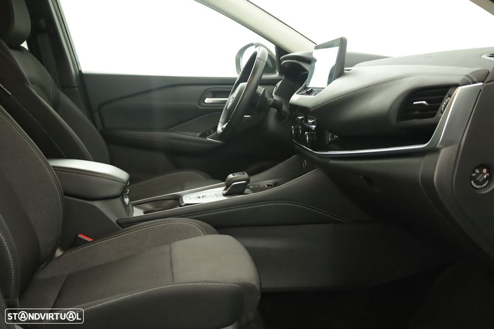 Nissan Qashqai 1.3 DIG-T N-Connecta Xtronic - 21