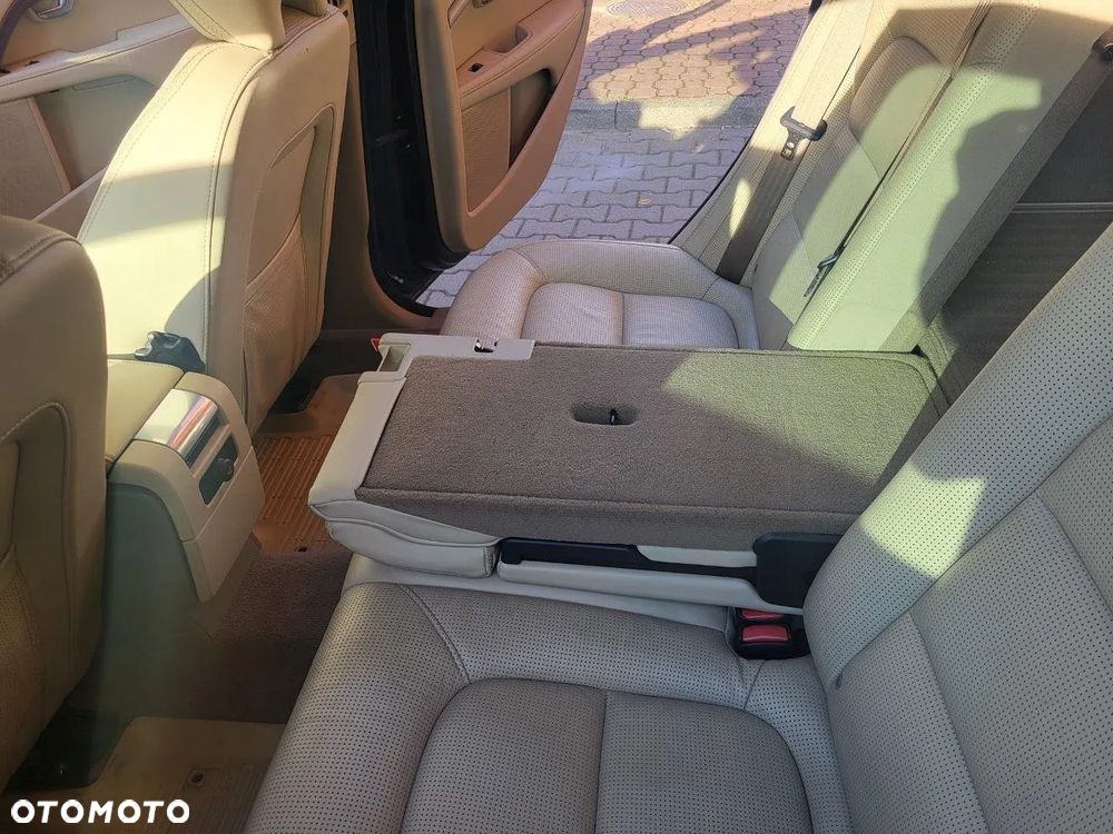 Volvo XC 70 D5 AWD Dynamic Summum - 13