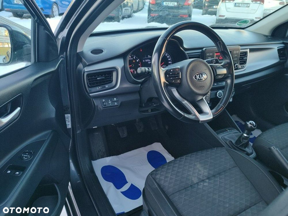 Kia Rio - 7