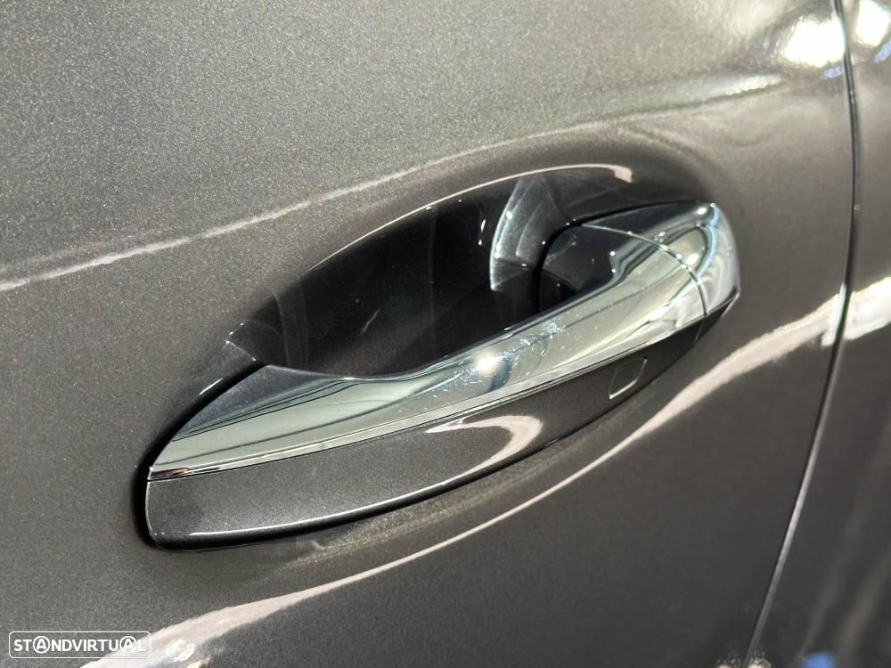 Mercedes-Benz CLA 200 7G-DCT AMG Line Advanced Plus — fotografia 16