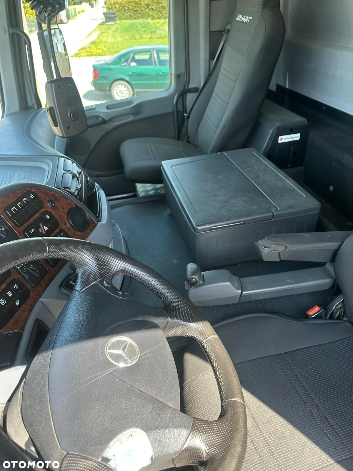 Mercedes-Benz ACTROS - 16