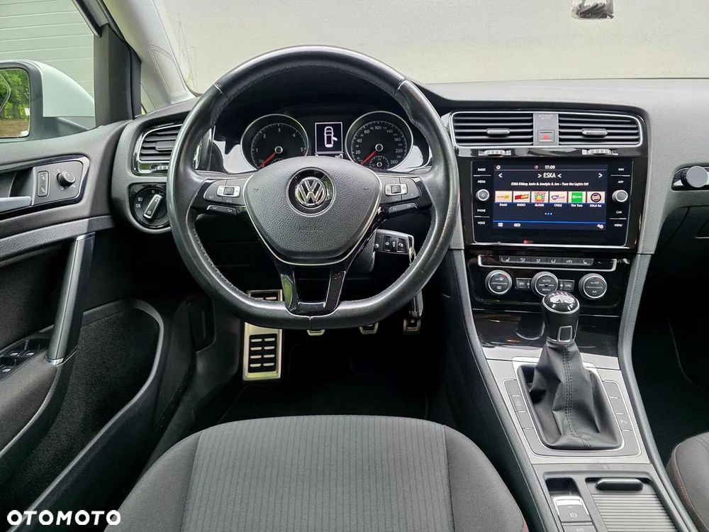 Volkswagen Golf 2.0 TDI Sound - 6