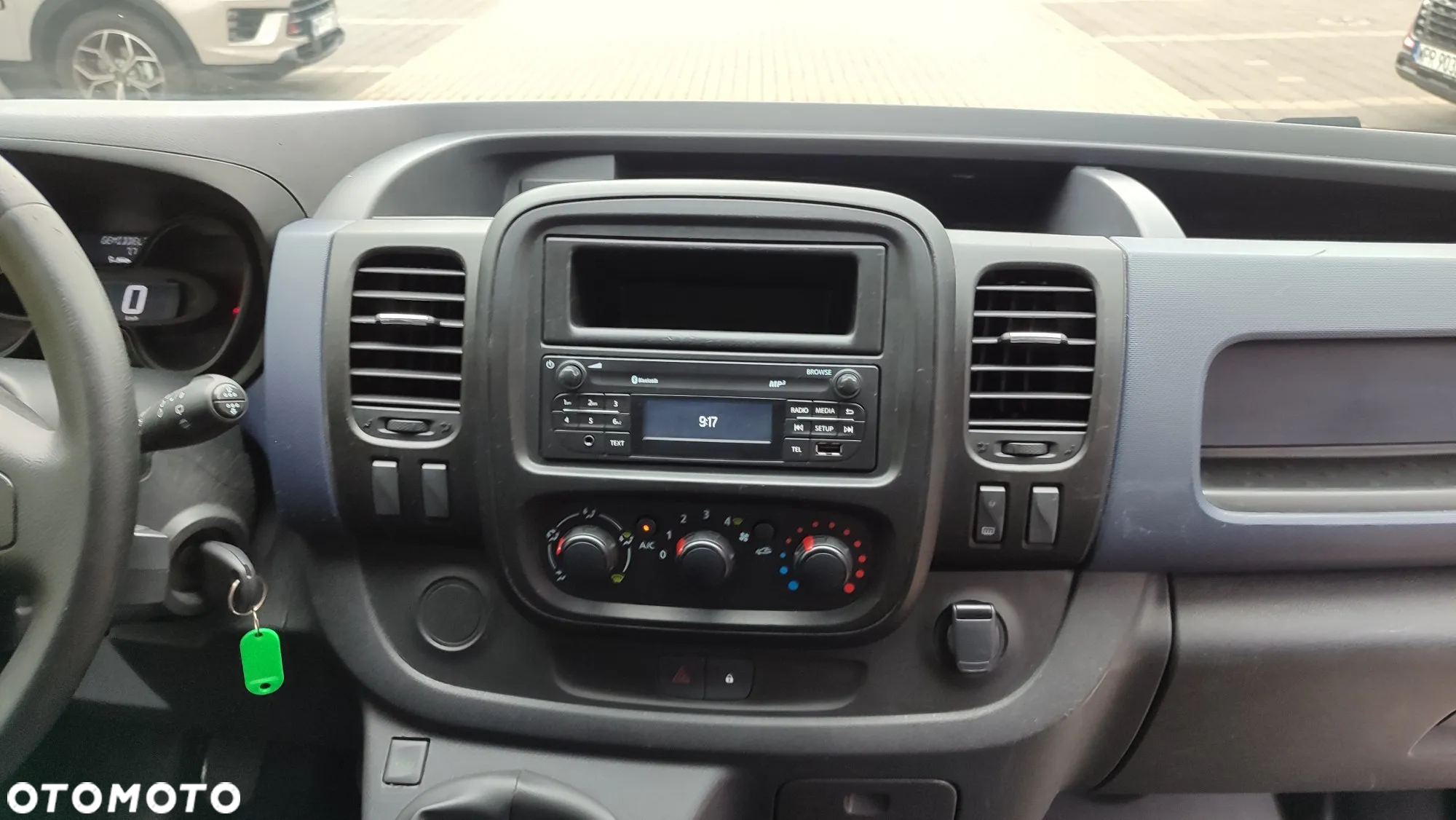 Opel Vivaro B - 16