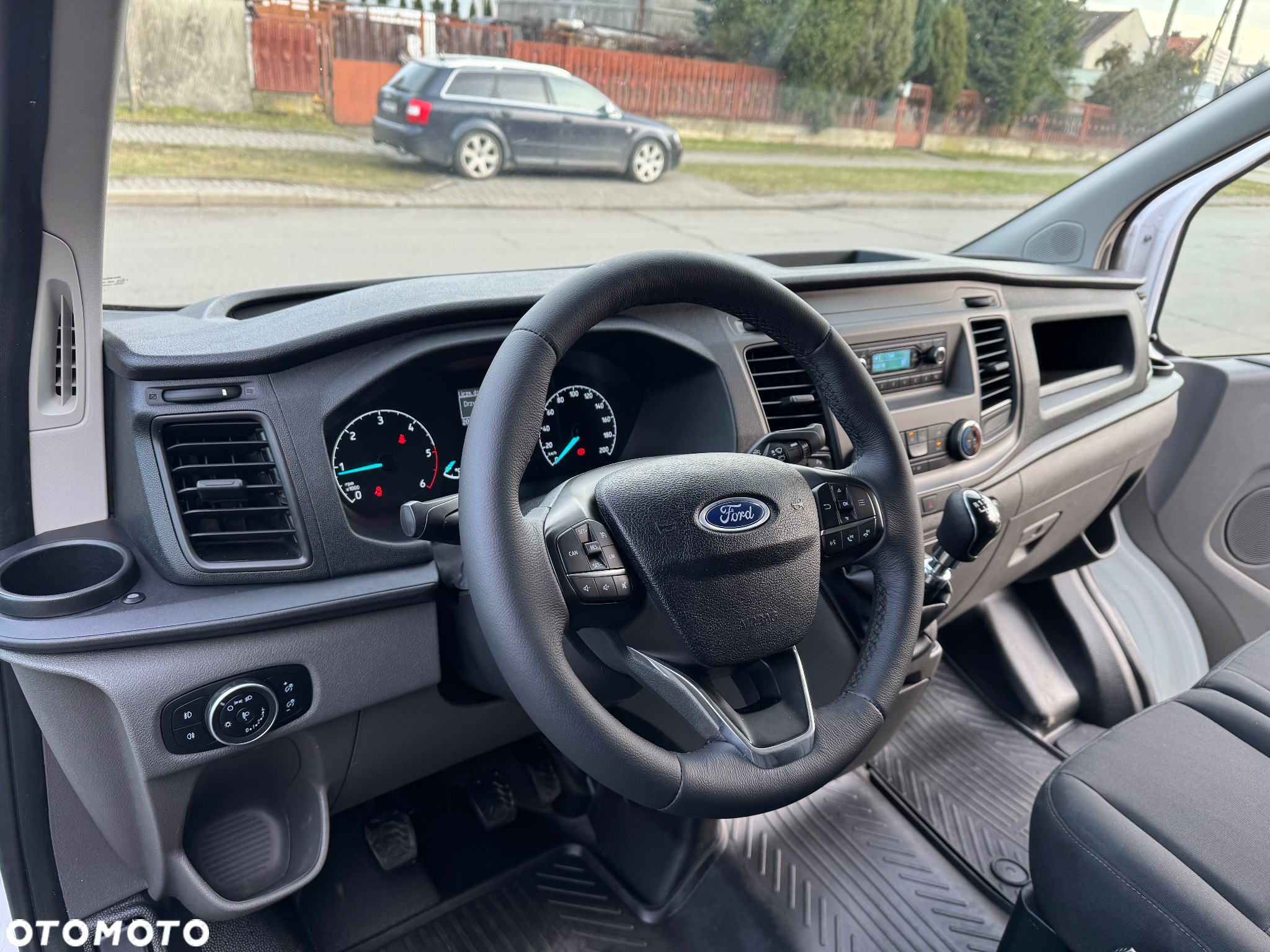 Ford Transit Custom - 10