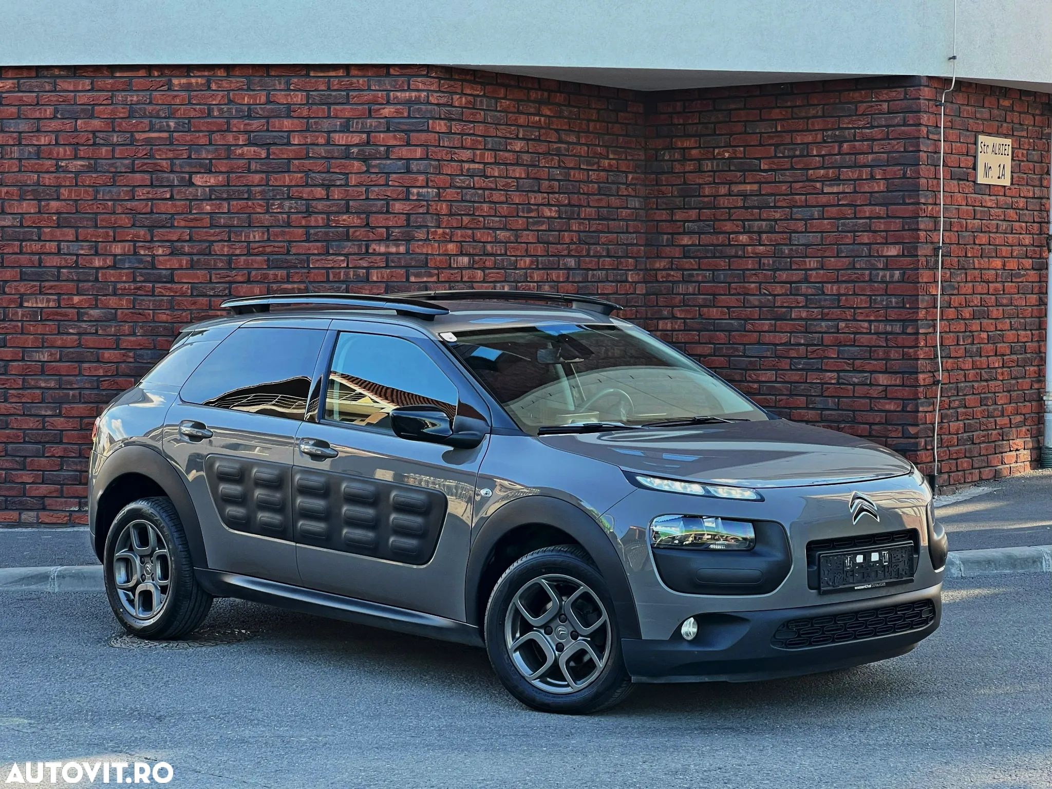 Citroën C4 Picasso 1.6 e-HDI Aut. Intensive - 1