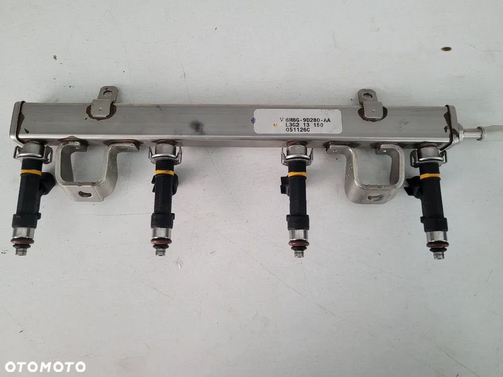 LISTWA WTRYSKOWA PALIWOWA WTRYSKIWACZE MAZDA 5 6 - 2