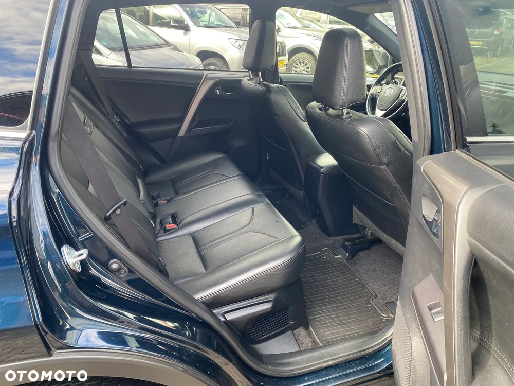 Toyota RAV4 - 12