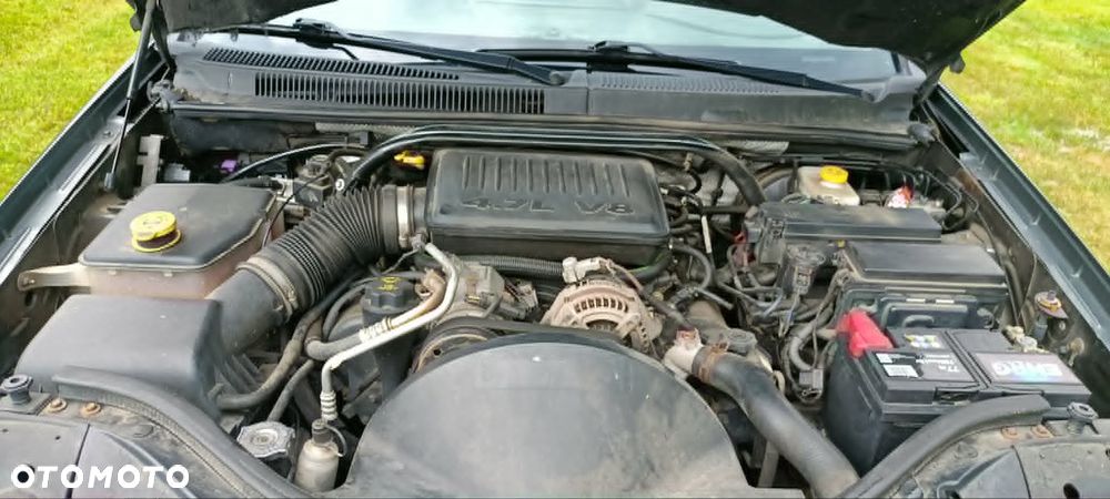 Jeep Grand Cherokee - 22