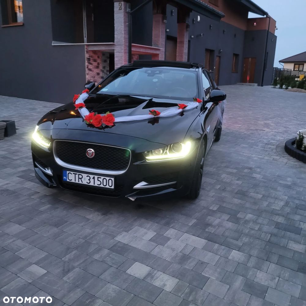 Jaguar XE 20d AWD R-Sport - 3
