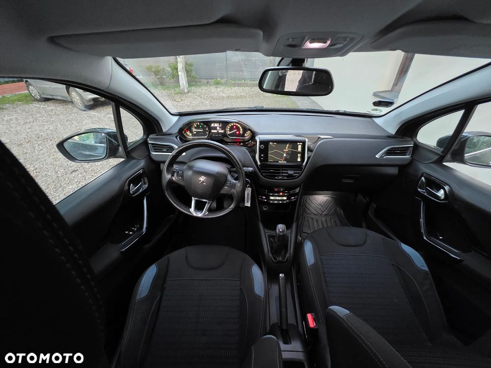 Peugeot 208 1.2 VTi Allure - 5