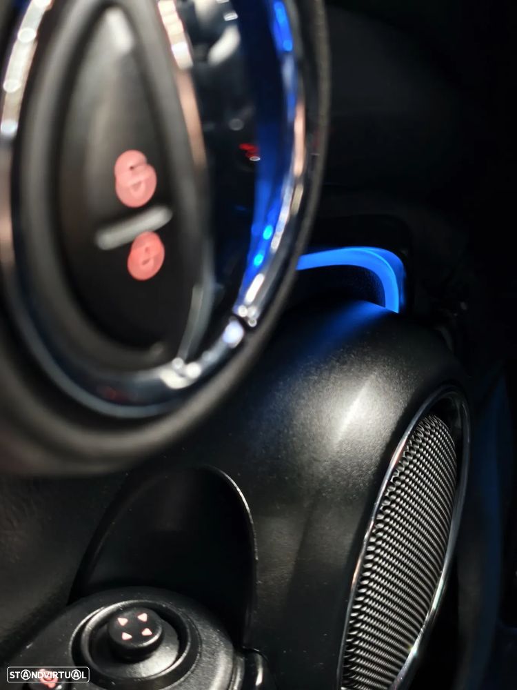 MINI 5 Portas Cooper SD Auto Desportiva - 23