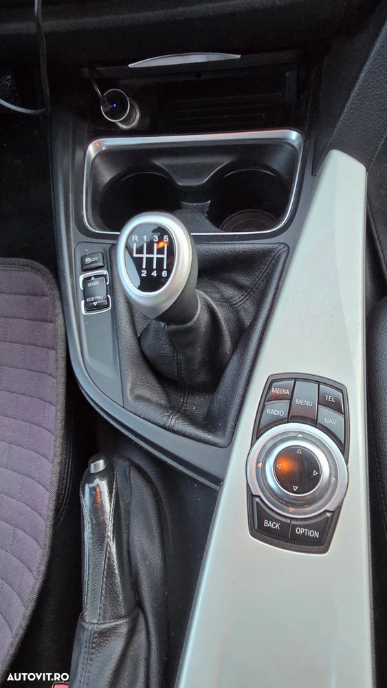 BMW Seria 3 318d xDrive - 2