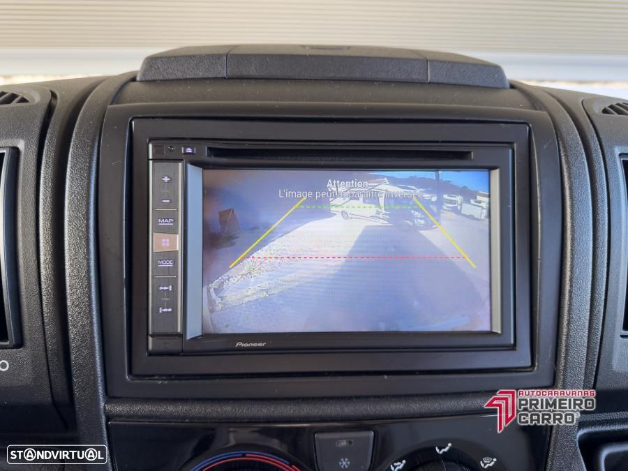 Rapido Serie 8F 880F cama central e basculante - 31