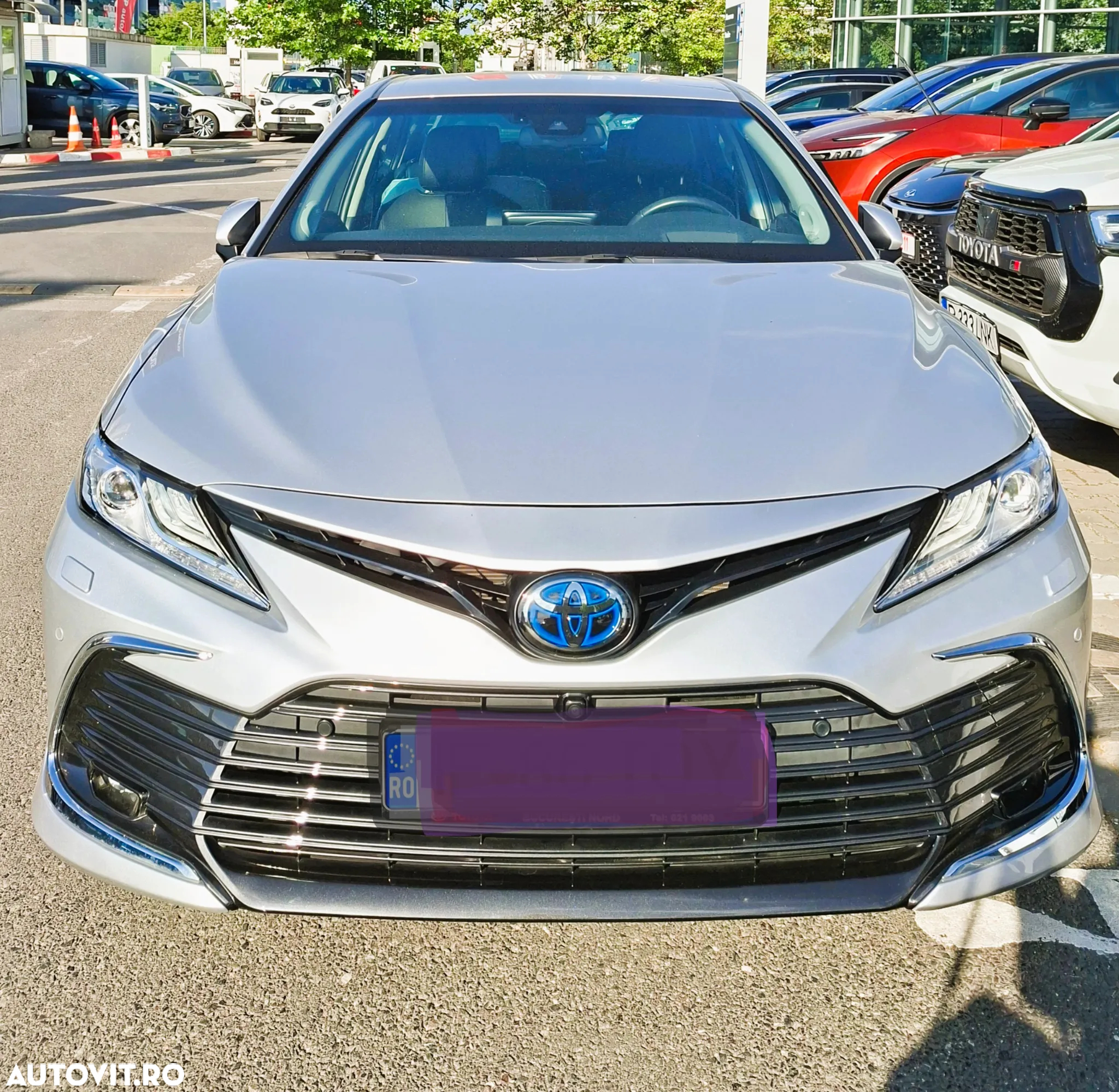 Toyota Camry - 3