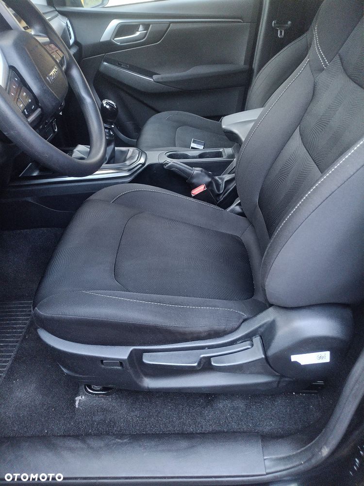 Isuzu D-Max 1.9 DC LS - 19