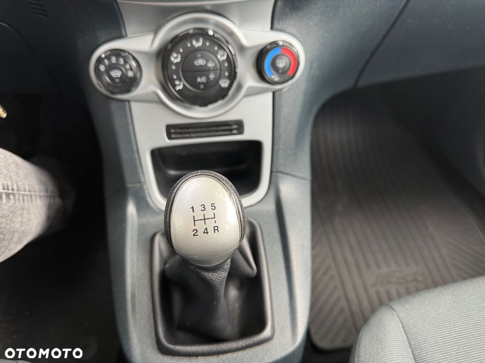 Ford Fiesta 1.25 Trend - 24