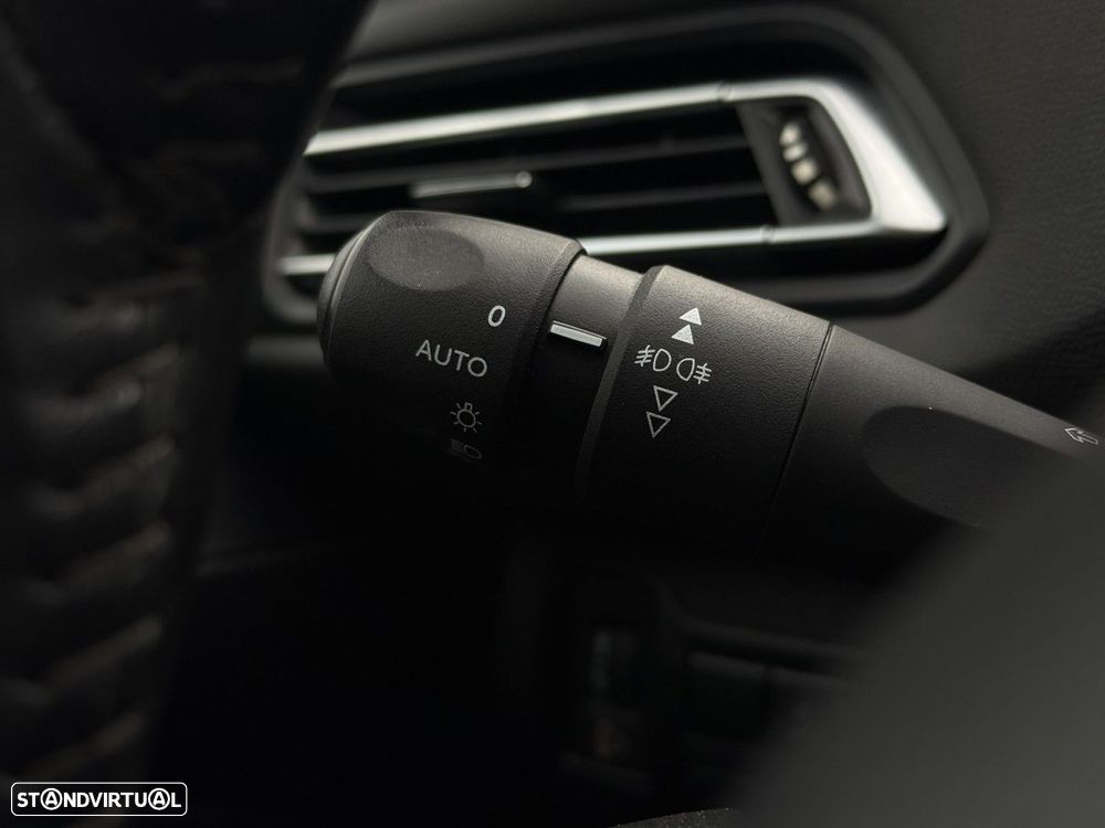 Peugeot 308 SW 1.2 PureTech Style - 10