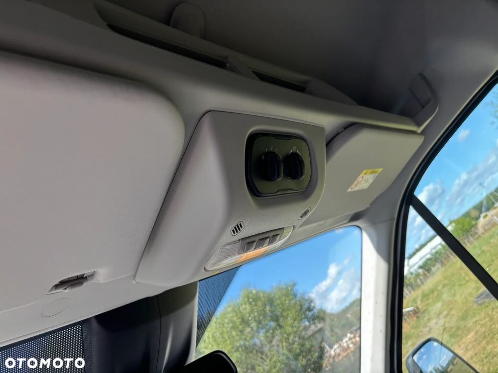 Ford Transit - 15