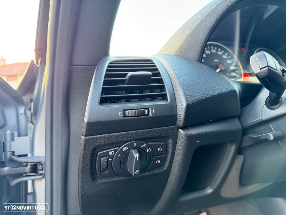 BMW 118 d Pack M - 20