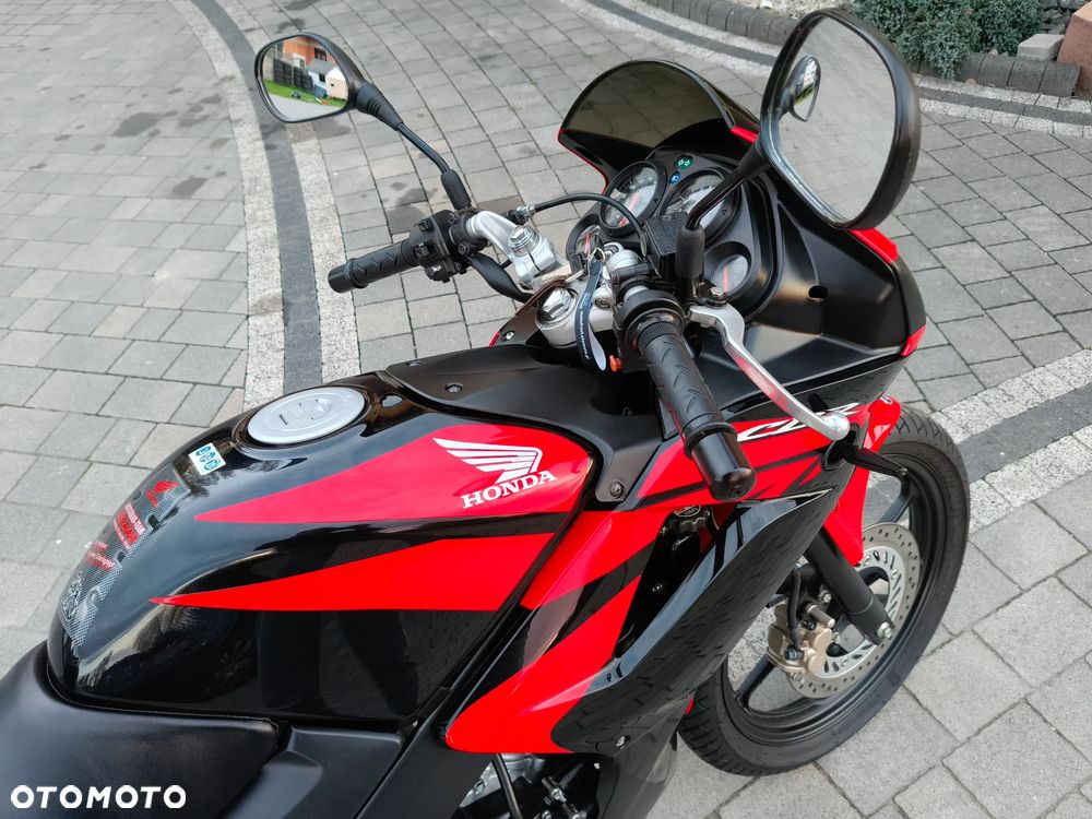 Honda CBR - 8