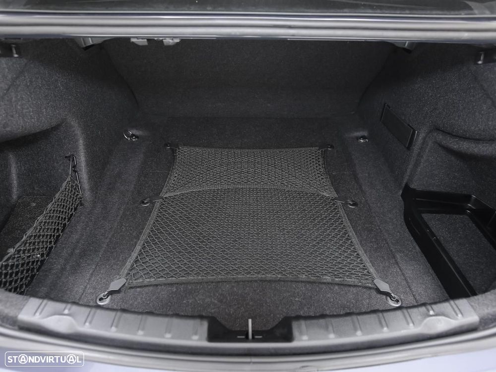 BMW 335 d xDrive - 13