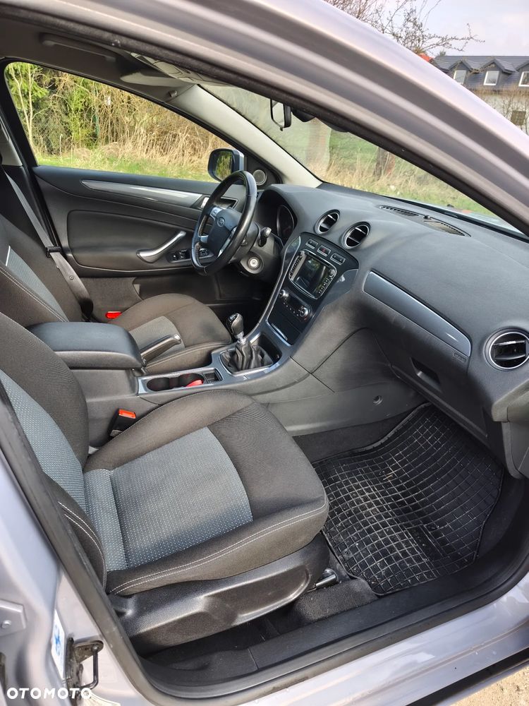 Ford Mondeo 2.0 TDCi Gold X - 19