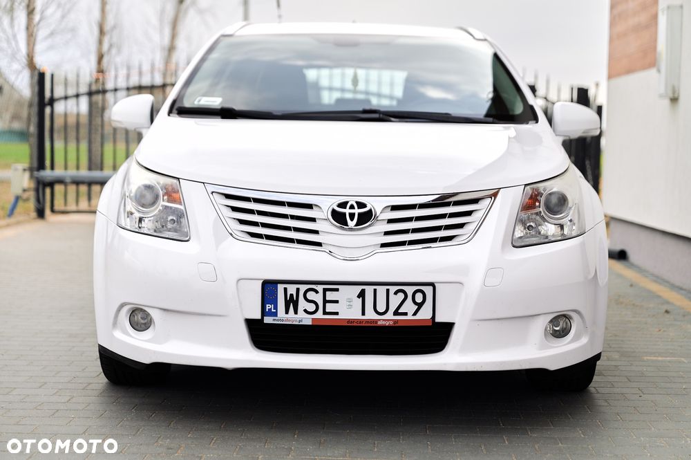 Toyota Avensis 2.0 D-4D Executive - 7