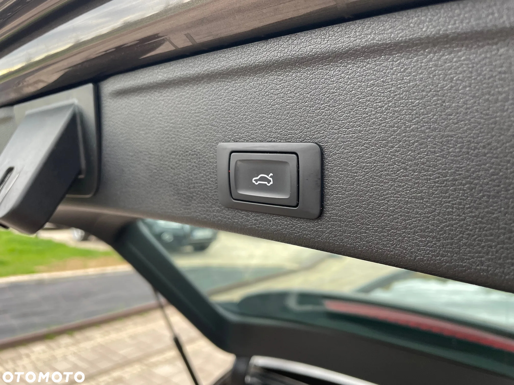 Audi A4 Avant 2.0 TDI ultra S tronic - 16