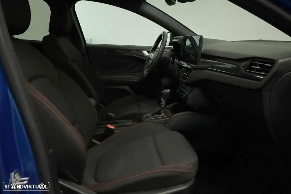 Ford Focus SW - 21